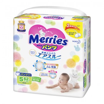 Підгузок Merries трусики для дітей S 4-8 кг 62 шт (558871)
