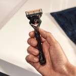 Огляд Бритва Gillette Fusion5 ProGlide Flexball з 2 змінними картриджами (7702018390816): характеристики, відгуки, ціни.