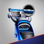 Огляд Бритва Gillette Fusion ProGlide Styler з касетою+3 насадки для бороди/вусів (7702018273386): характеристики, відгуки, ціни.